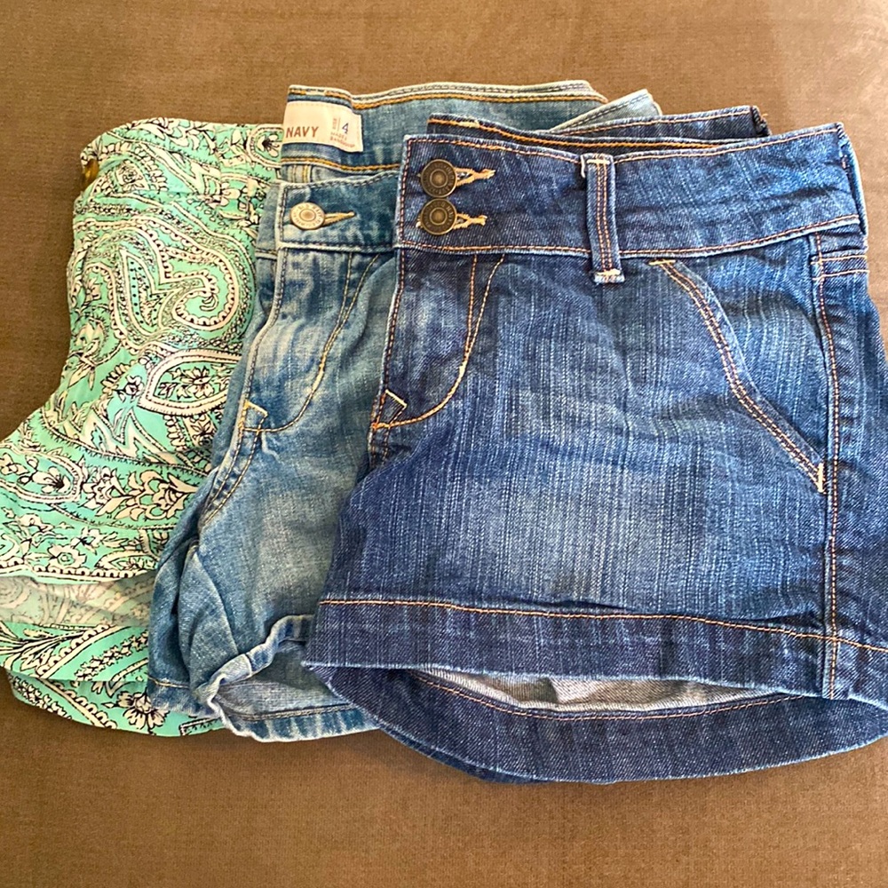 Old Navy size 4 shorts set